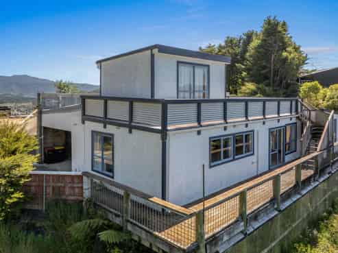 9 Cooks Ridge, Waikawa