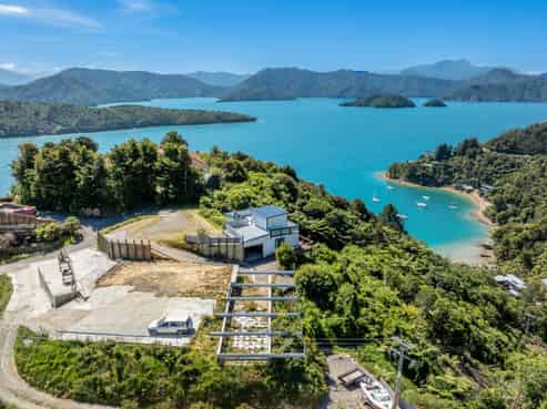 9 Cooks Ridge, Waikawa