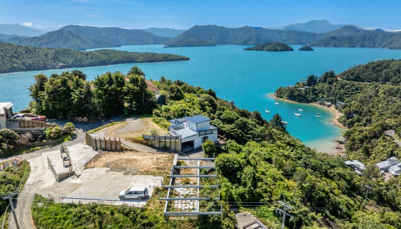 9 Cooks Ridge, Waikawa