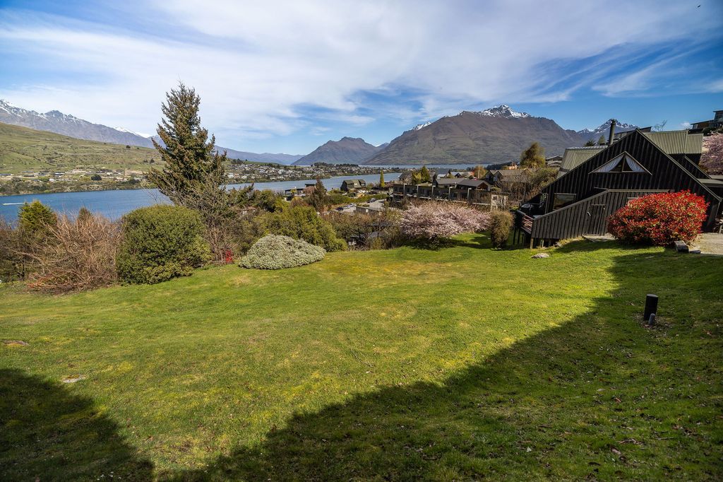 Dual Titles, Lake Views - Must Be Sold 5