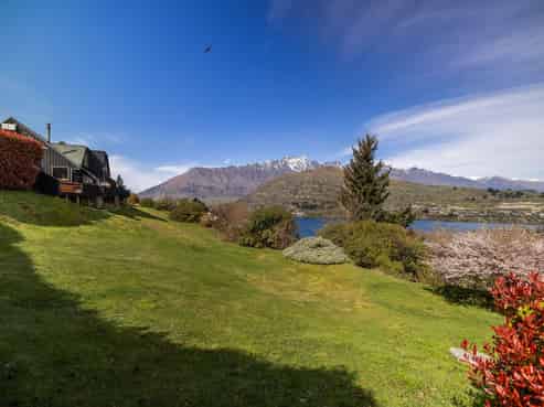 9 & 10/64 Goldfield Heights, Queenstown