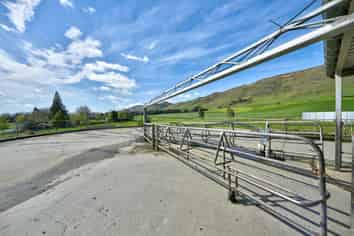 1317 Waimea Valley Road, Nine Mile