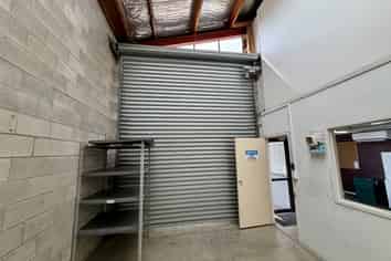 Well-Appointed Manukau Unit | 265m2