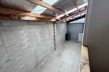 Well-Appointed Manukau Unit | 265m2