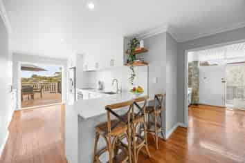 48 Ellesmere Crescent, Pakuranga Heights