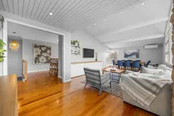 48 Ellesmere Crescent, Pakuranga Heights