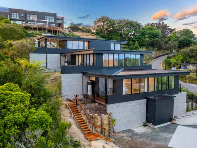 181 Point View Drive, East Tamaki Heights