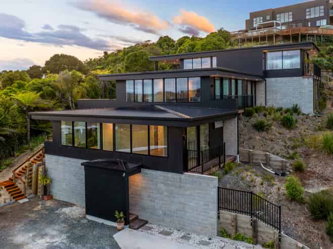 181 Point View Drive, East Tamaki Heights
