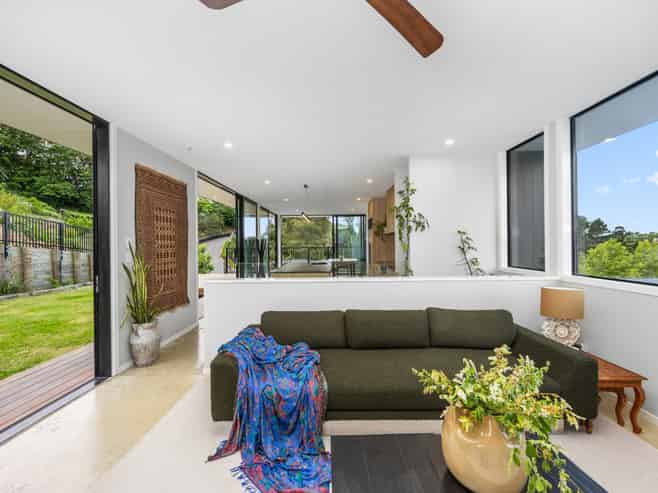 181 Point View Drive, East Tamaki Heights