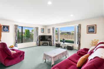 12 Jerez Place, Hei Hei