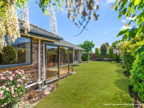 12 Jerez Place, Hei Hei