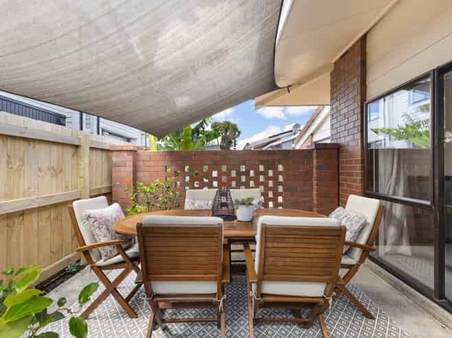 2/48 Fairview Road, Papatoetoe