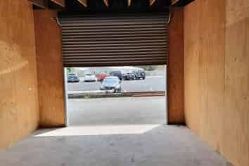 Rimu Lockup For Lease