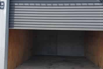 Rimu Lockup For Lease