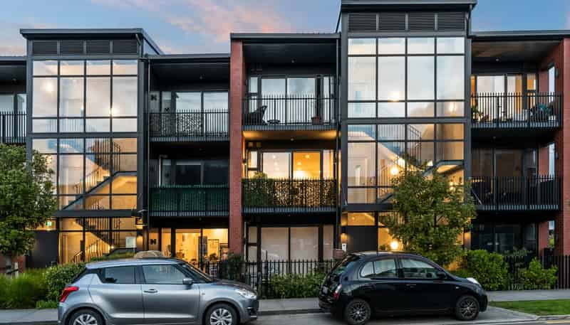 203/38C Fraser Avenue, Northcote