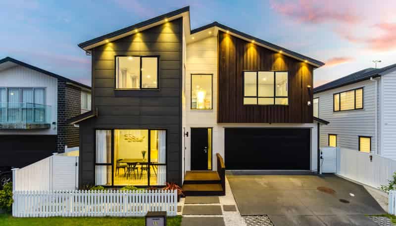 11 Bight Road, Long Bay