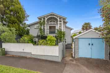 67 Old Mill Road , Westmere