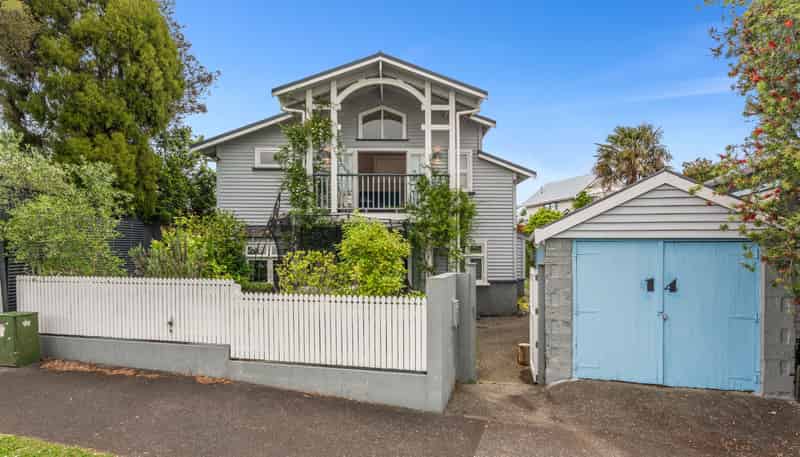 67 Old Mill Road , Westmere