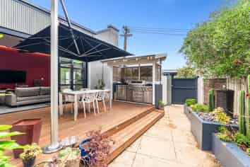 67 Old Mill Road , Westmere