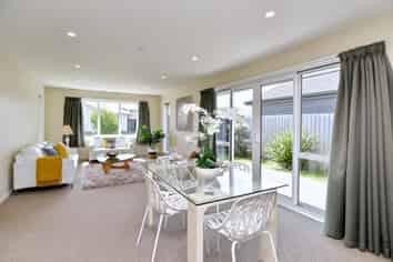 8 Booth Way, Belfast