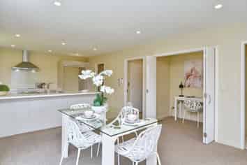 8 Booth Way, Belfast