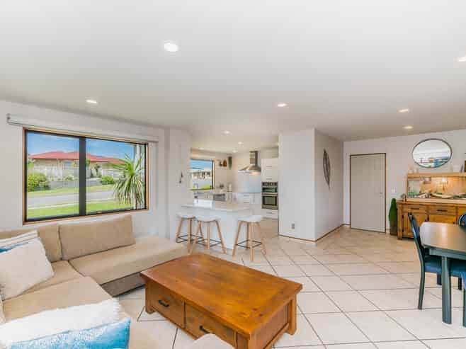 14 Millennium Hill, Paraparaumu