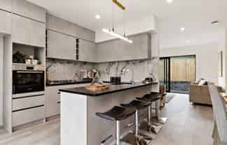 4/9 Helvetia Road, Pukekohe