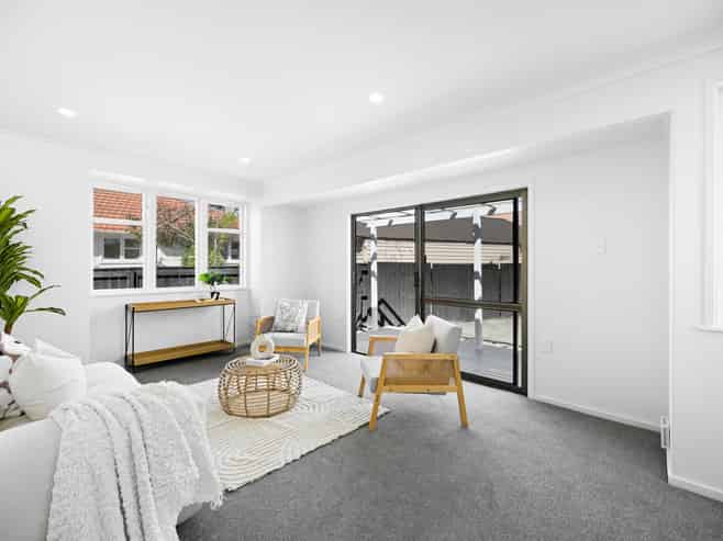 10 Holland Road, Fairfield