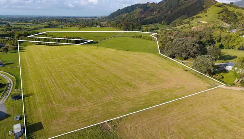 108 South Manakau Road , Manakau