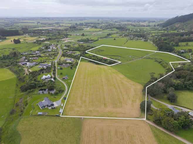 108 South Manakau Road , Manakau