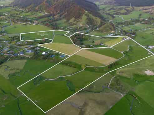 108 South Manakau Road , Manakau