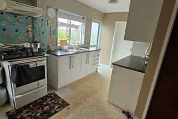 940B East Coast Road, Northcross