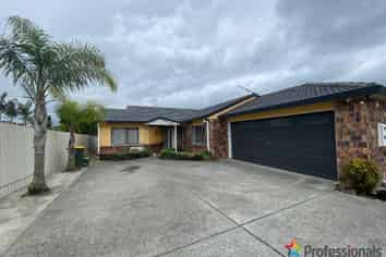 32 Rathmar Drive, Manurewa