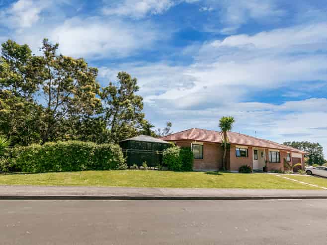 63 Claverdon Drive, Massey