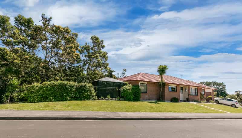 63 Claverdon Drive, Massey