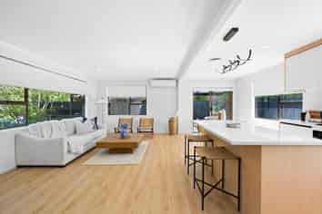 81 Glen Lynne Avenue, Queenwood