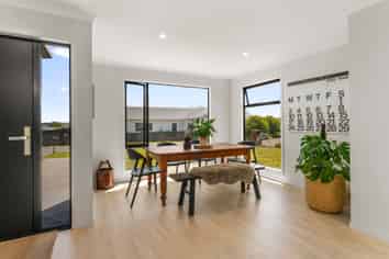 6 Akatea Lane, RICHMOND HEIGHTS