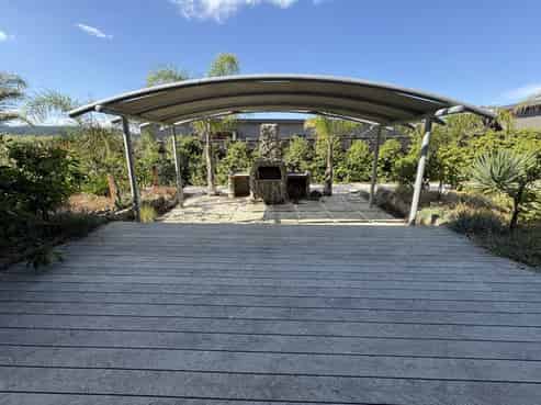 37 Pohutukawa Drive, Bay View