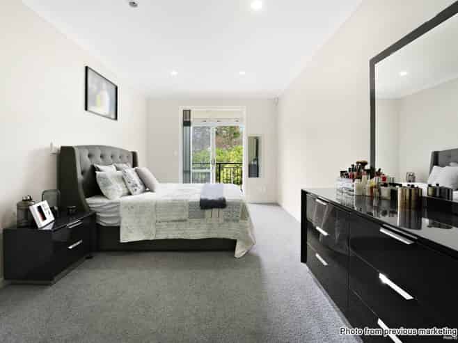 11/44 Carlos Drive, Flat Bush