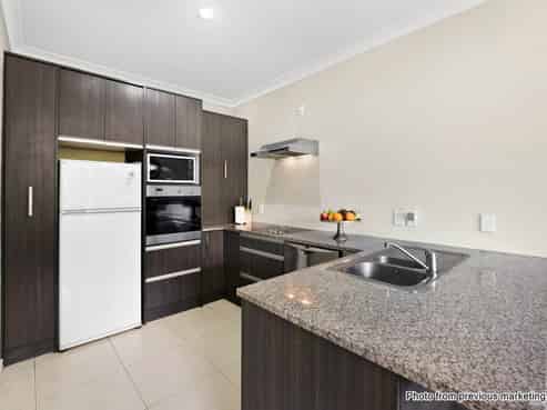 11/44 Carlos Drive, Flat Bush