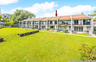 11/44 Carlos Drive, Flat Bush