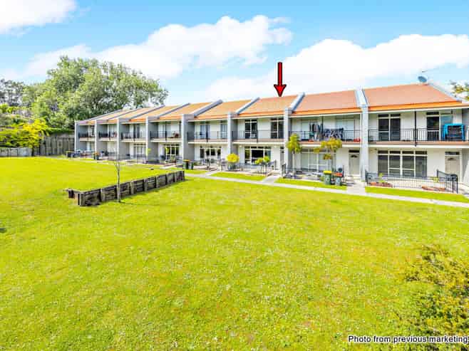 11/44 Carlos Drive, Flat Bush