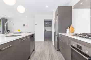 22 Queen Charlotte Drive, Aotea