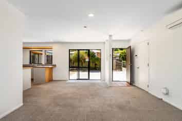 62A Gordon Road, Western Heights