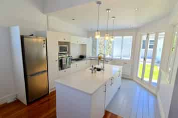 33 Church Street, Devonport