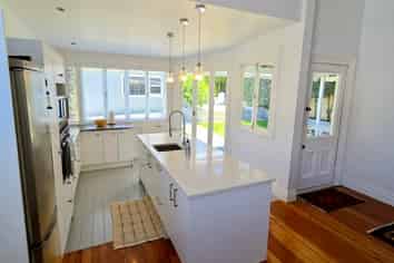 33 Church Street, Devonport