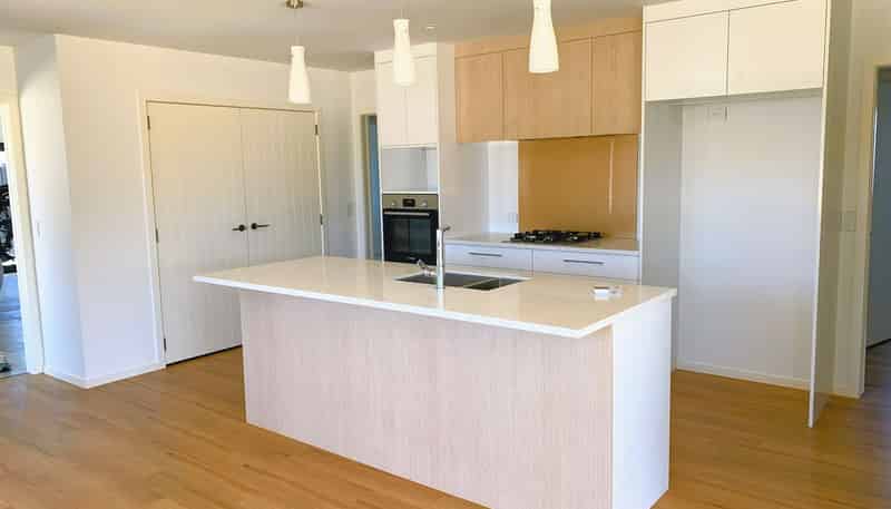 5 Filmer Crescent, Wallaceville