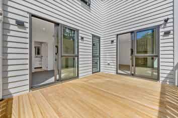 3/7 Edgar Pearce Place, Howick