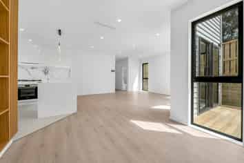 3/7 Edgar Pearce Place, Howick