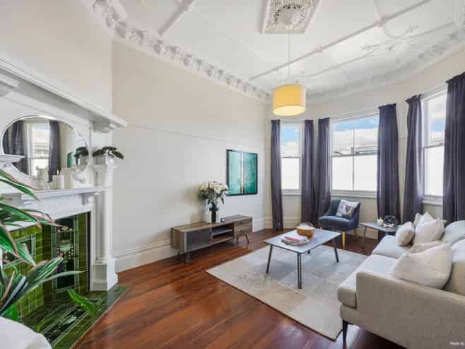 667 New North Road, Morningside